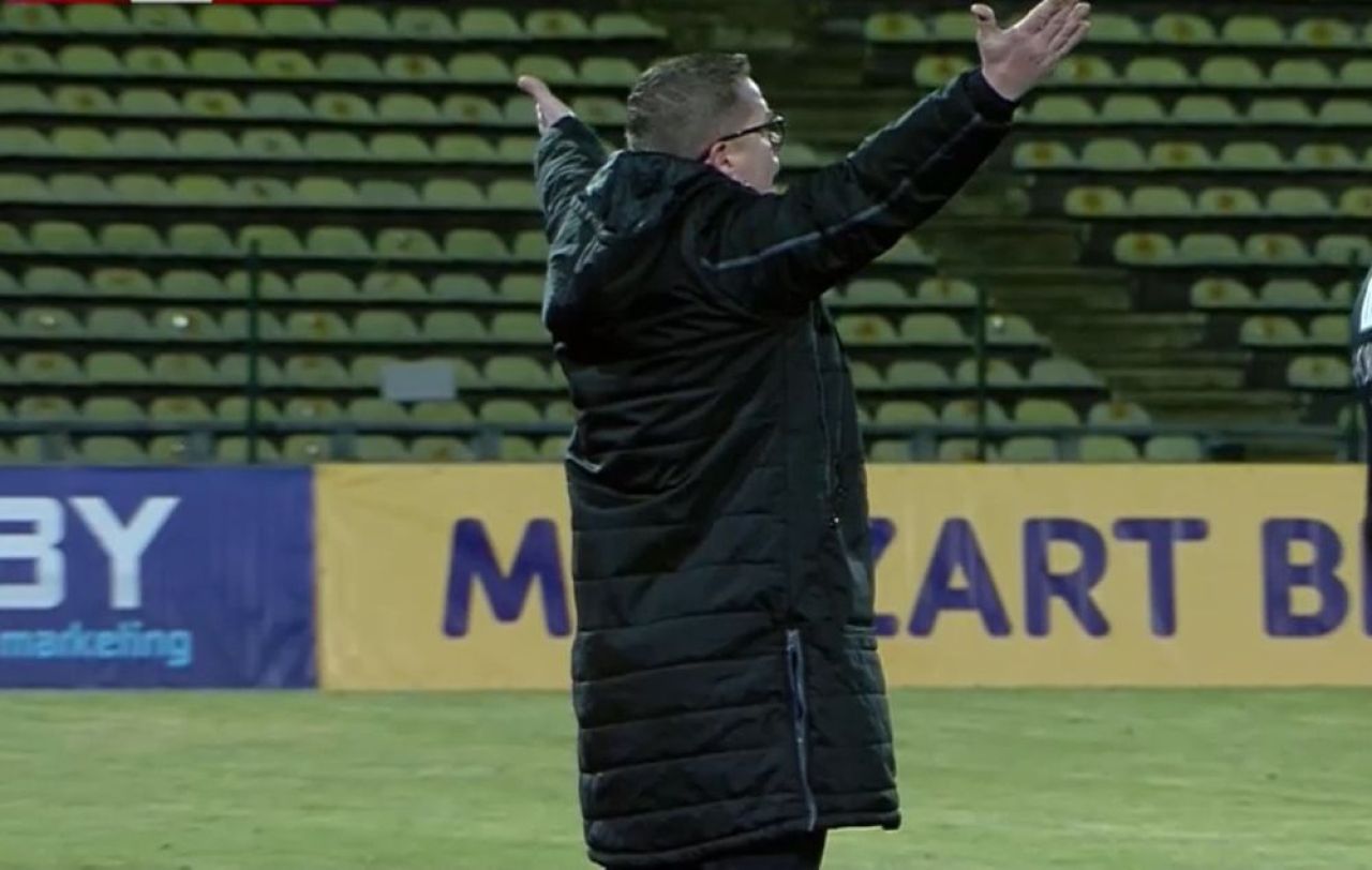 Bîrsan i-a anulat un gol lui Dinamo, iar lui Matei nu i-a venit să creadă! Mijlocașul s-a așezat în genunchi_1