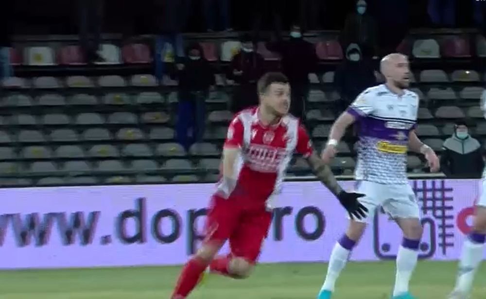 Bîrsan i-a anulat un gol lui Dinamo, iar lui Matei nu i-a venit să creadă! Mijlocașul s-a așezat în genunchi_2