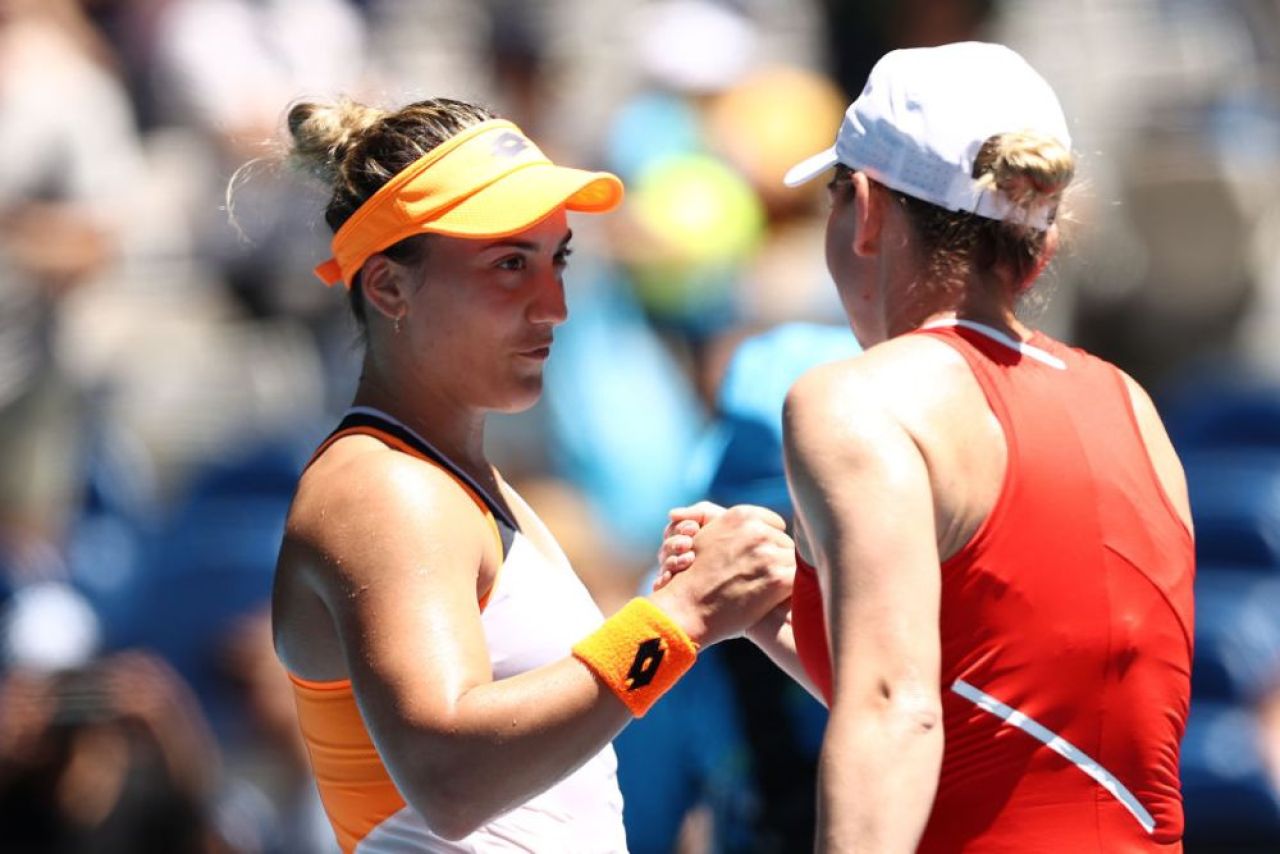 Toni Iuruc, filmat în timpul meciului câștigat de Simona Halep în turul 3: tricoul purtat i-a deconspirat o pasiune_3