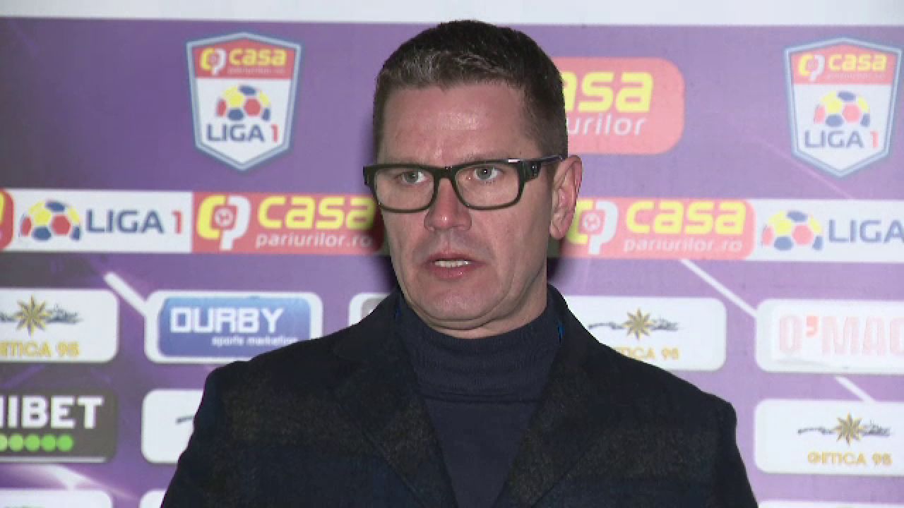 Stoican, păzit de un bodyguard după FC Argeș - Dinamo! A vrut să bage un portar în atac pe finalul partidei_3