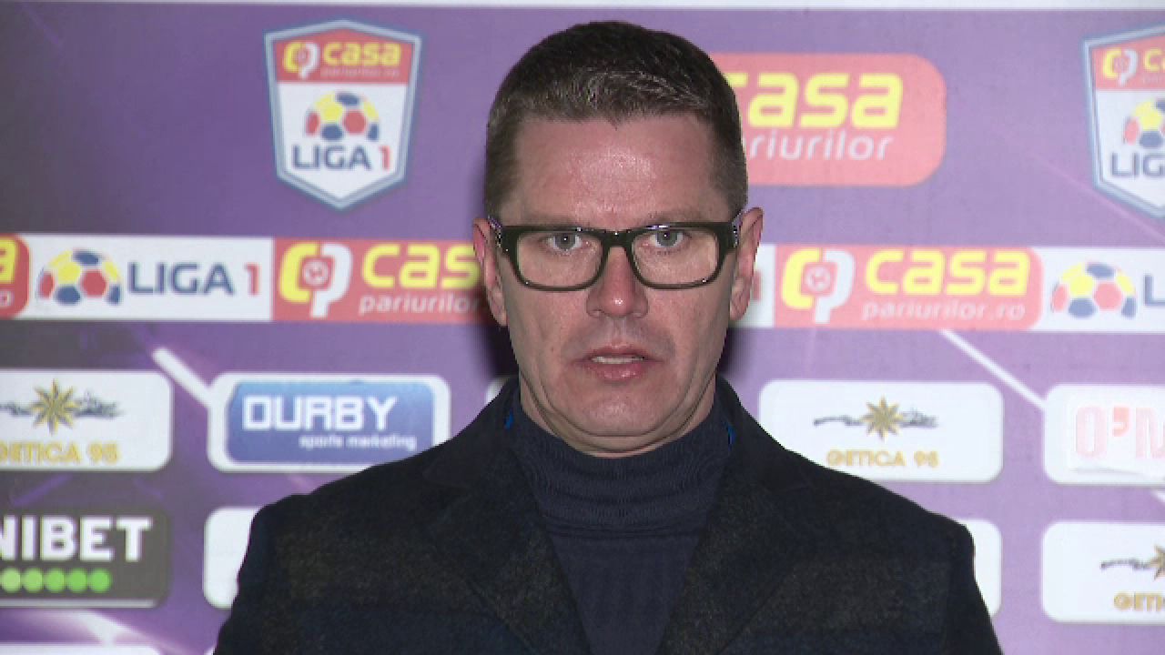 Stoican, păzit de un bodyguard după FC Argeș - Dinamo! A vrut să bage un portar în atac pe finalul partidei_5
