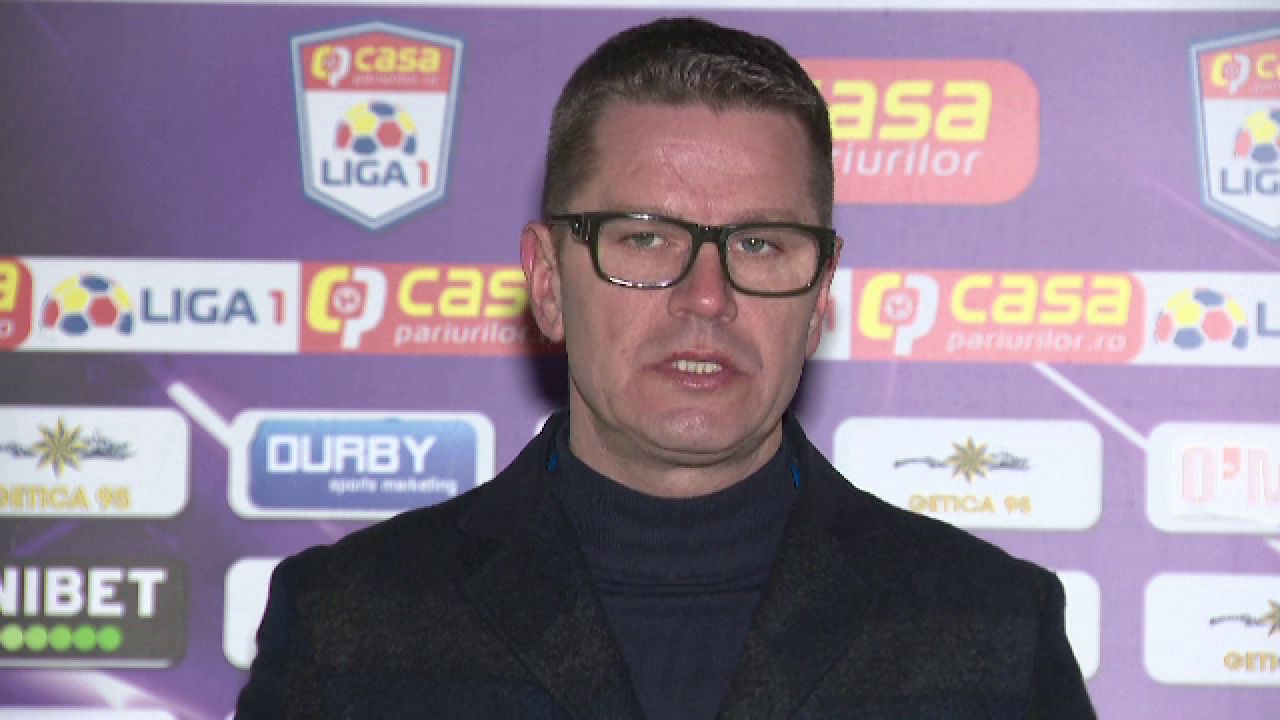 Stoican, păzit de un bodyguard după FC Argeș - Dinamo! A vrut să bage un portar în atac pe finalul partidei_6