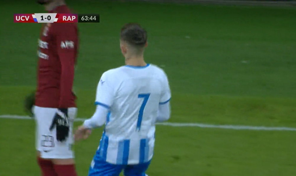 Situație inedită la meciul dintre Universitatea Craiova și Rapid! Cîmpanu a intrat pe teren cu echipament cu numere diferite_7