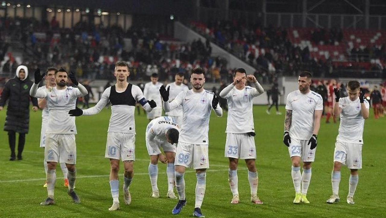FCSB, adio titlu înainte de meciul cu CFR Cluj? „FCSB s-a resemnat. Diferența este foarte mare!”_2