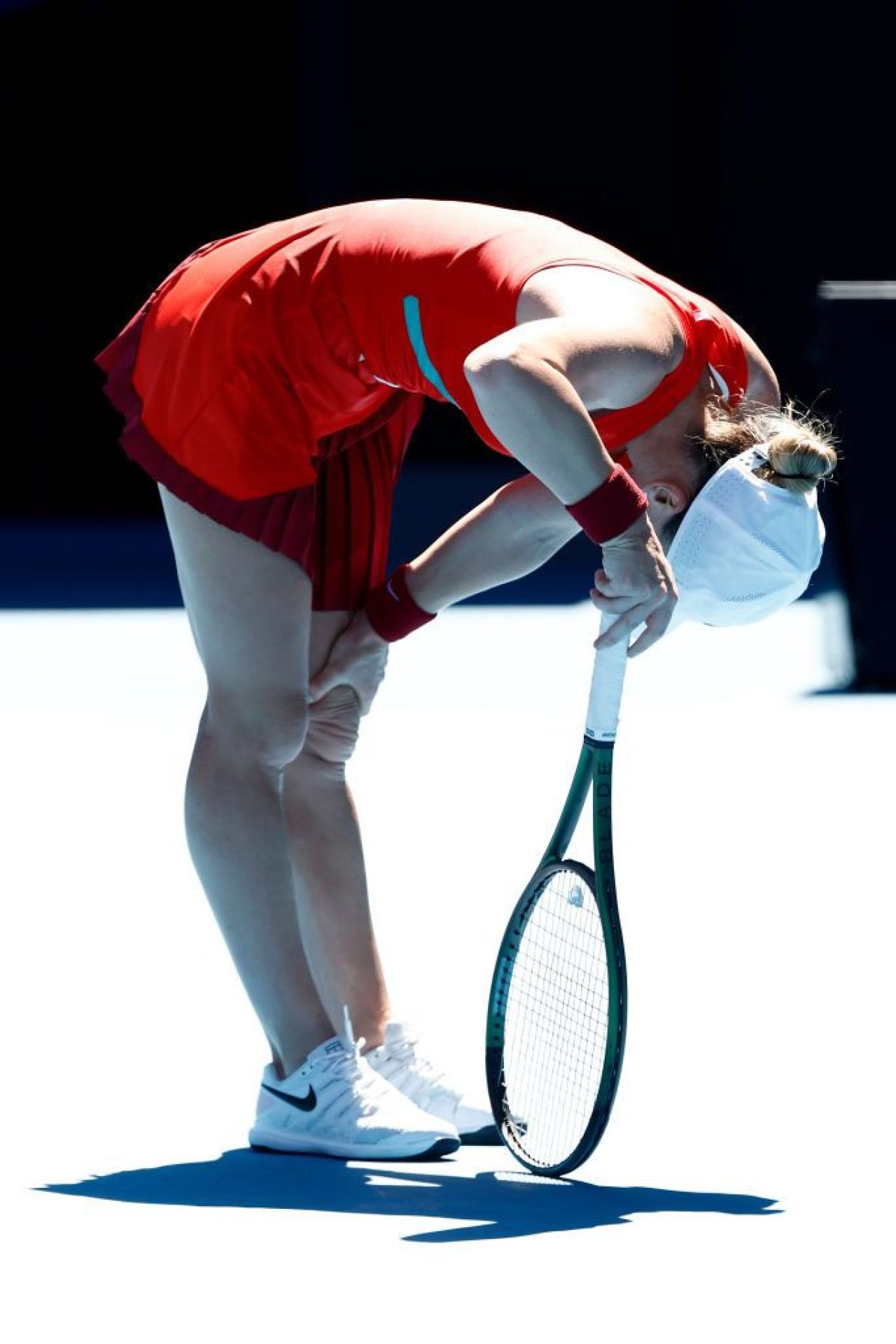 Tortură! Simona Halep pierde în optimile AO cu Alize Cornet, după un meci de 153 de minute jucat în caniculă_9