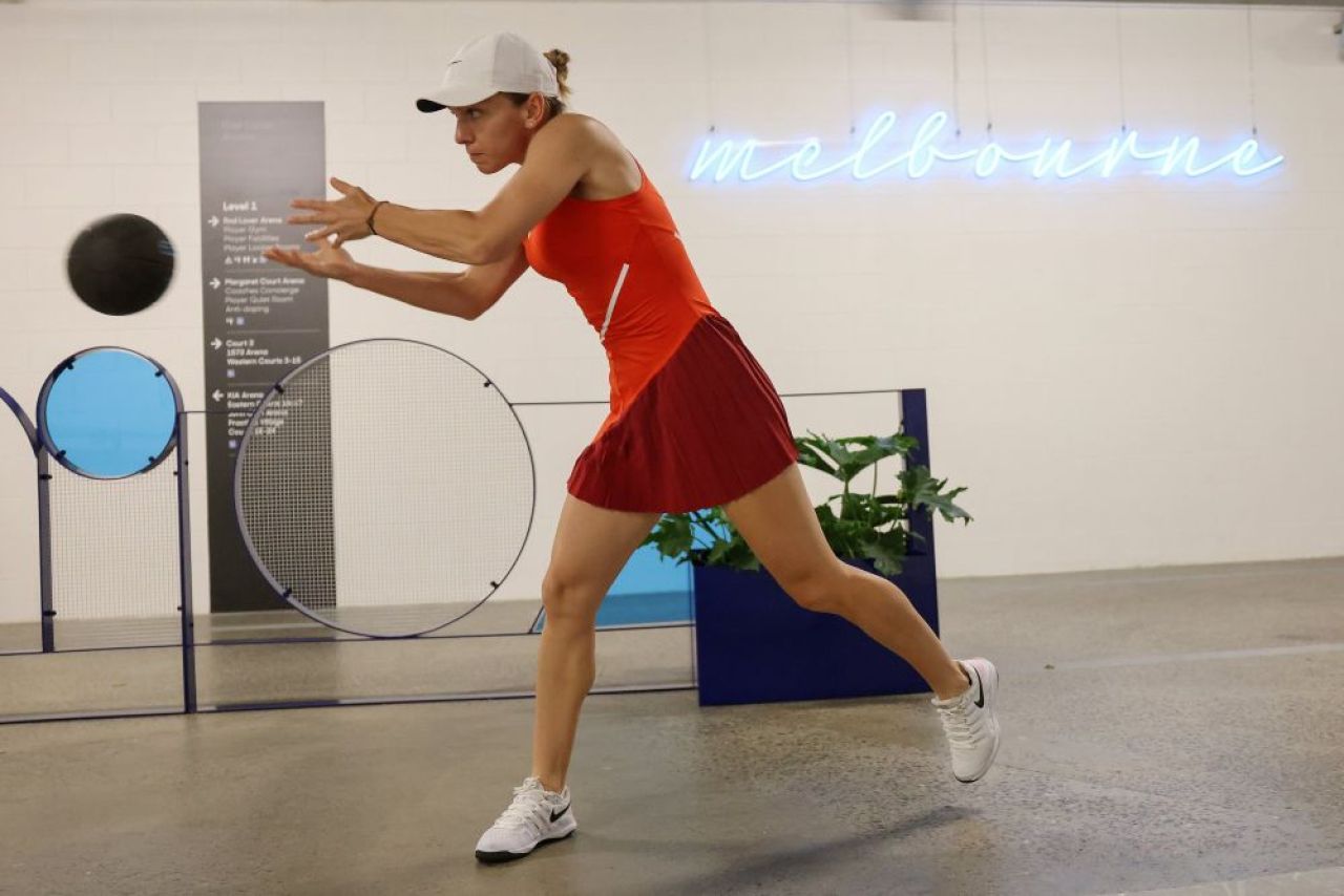 Francezii învârt cuțitul în rană. L'Equipe: „Alize Cornet a îmblânzit-o pe Simona Halep din România.”_9