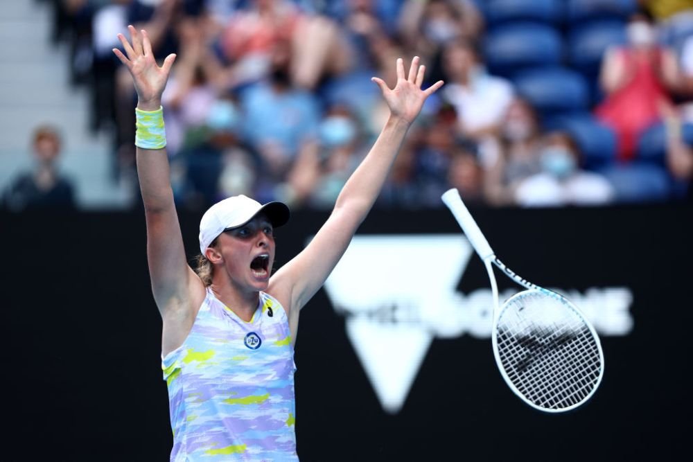 Cornet, eliminată ușor, după victoria eroică în fața Simonei Halep: Swiatek, mostră de defensivă „à la Nadal”_9