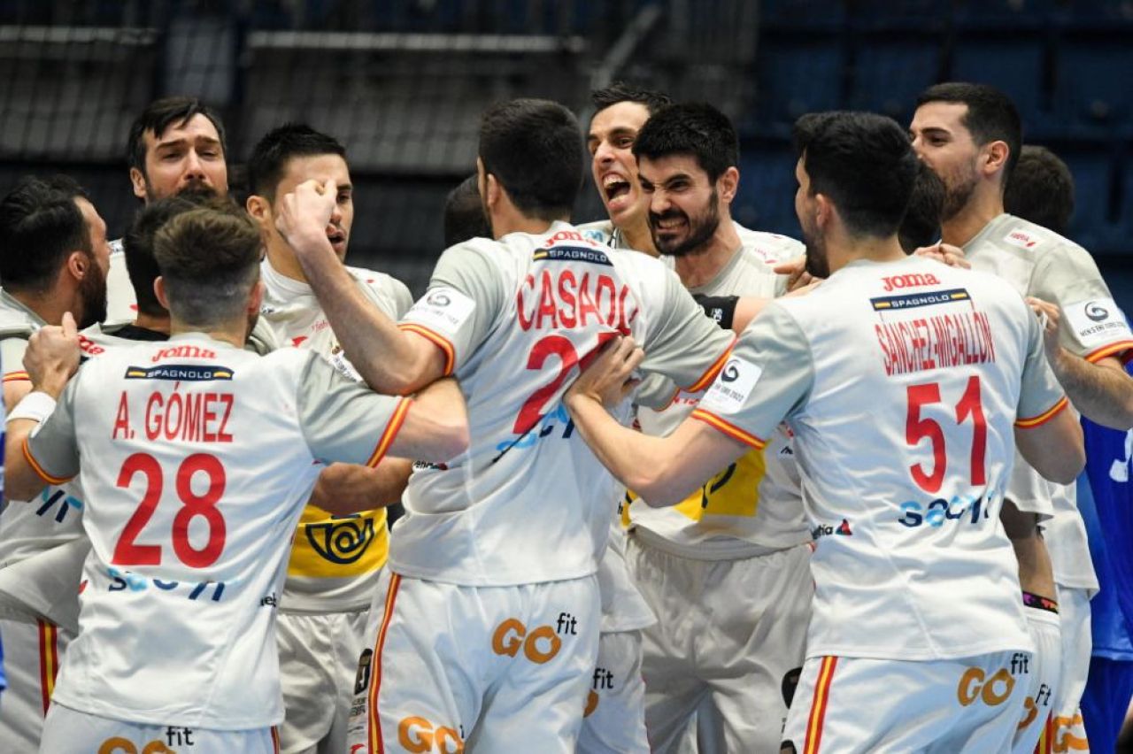 Olé! Un dinamovist este în semifinalele Campionatului European de handbal_2