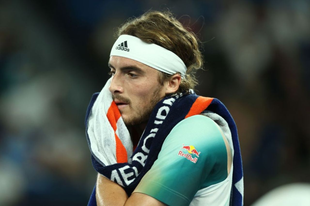 Operat la cot în urmă cu două luni, Tsitsipas e în semifinalele AO: „Mă bucur că i-am dovedit doctorului că nu are dreptate!”_8