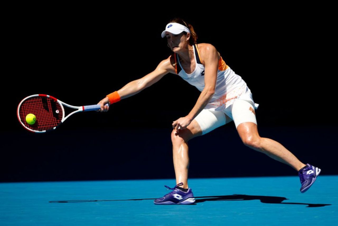 Cine face asta? Alize Cornet a primit 500 de mesaje după victoria cu Simona Halep: a stat ore în șir să răspundă tuturor_2