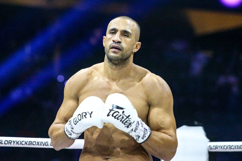 Badr Hari semnează un nou contract cu Glory și are deja revanșa pregătită! Cu cine va lupta în martie_4