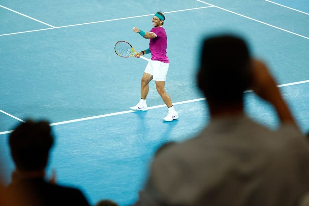 Nu l-ai mai văzut așa pe Rafael Nadal niciodată: tenismenul spaniol a plâns ca un copil după calificarea în finala AO 2022_13