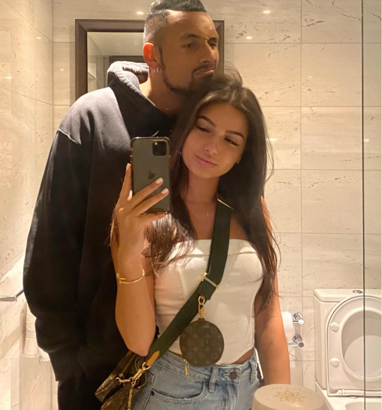 Femeia care îl motivează pe Nick Kyrgios în fiecare zi! Iubita jucătorului de tenis a atras toate privirile la Australian Open_12