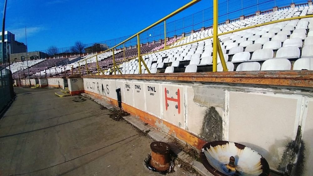 Stadionul Dinamo a ajuns o ruină! Imagini dureroase pentru fanii 