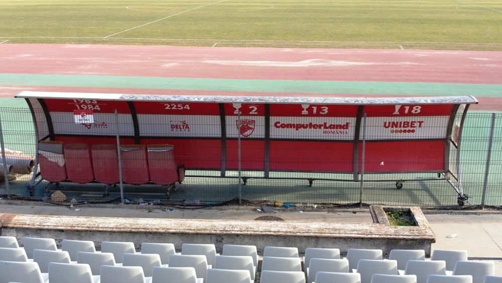Stadionul Dinamo a ajuns o ruină! Imagini dureroase pentru fanii 