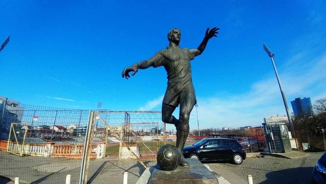 Stadionul Dinamo a ajuns o ruină! Imagini dureroase pentru fanii