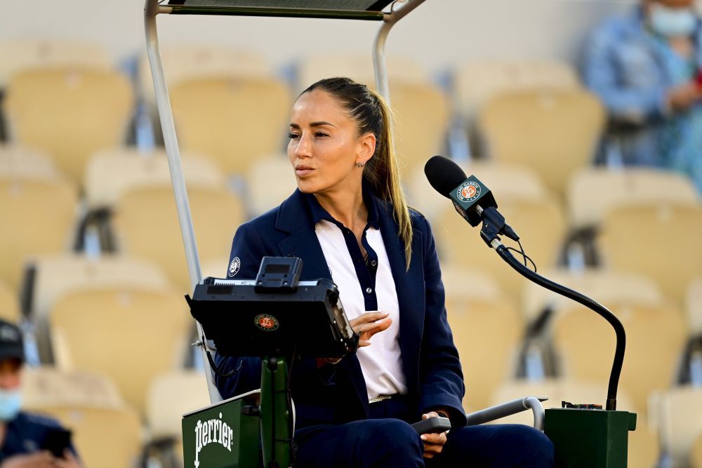 Arbitra sexy din Serbia, Marijana Veljovic a oficiat finala Australian Open, Barty - Collins_2