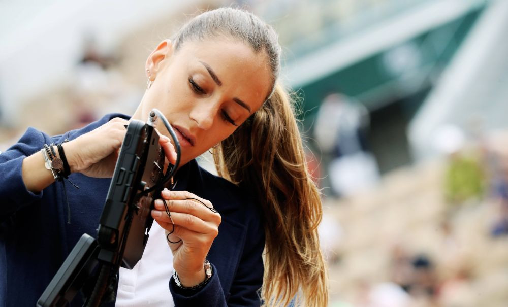 Arbitra sexy din Serbia, Marijana Veljovic a oficiat finala Australian Open, Barty - Collins_3