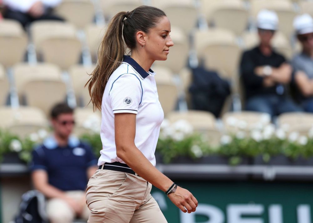 Arbitra sexy din Serbia, Marijana Veljovic a oficiat finala Australian Open, Barty - Collins_6