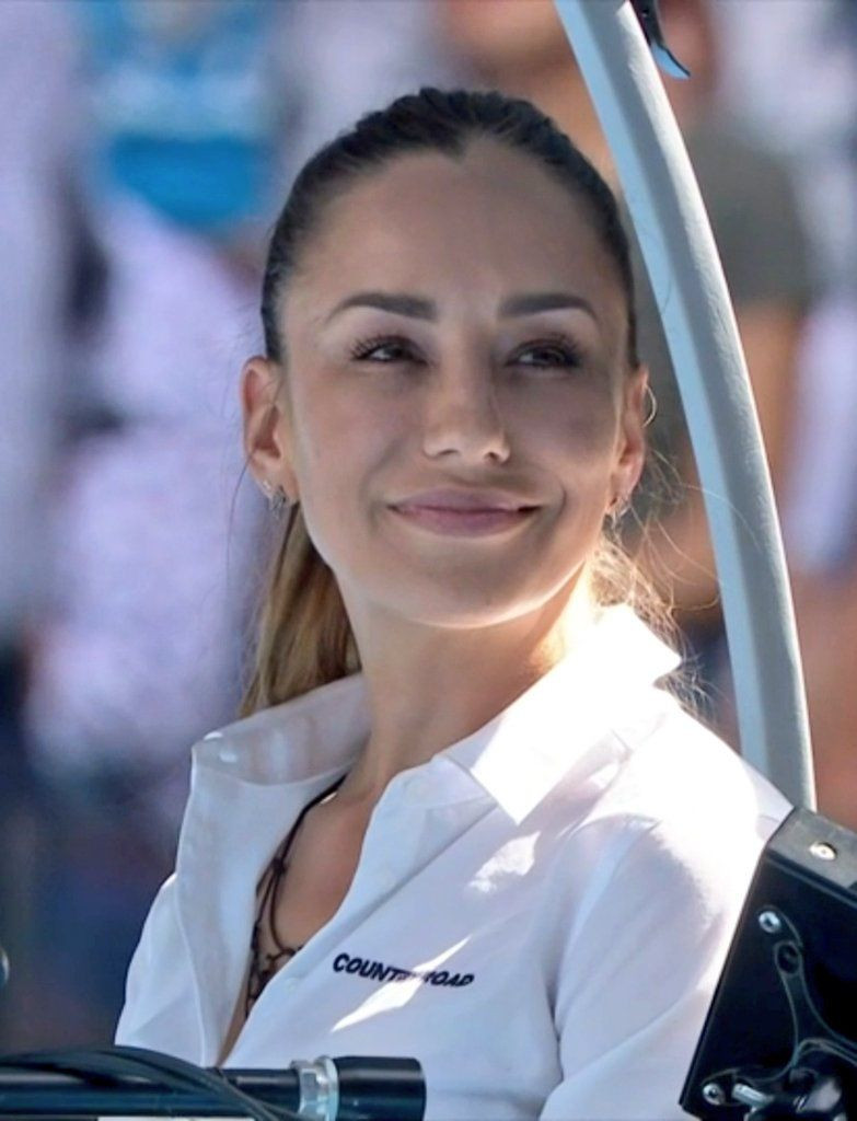 Arbitra sexy din Serbia, Marijana Veljovic a oficiat finala Australian Open, Barty - Collins_11