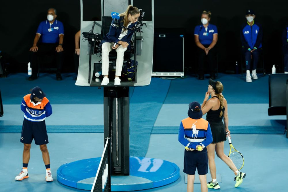 Arbitra sexy din Serbia, Marijana Veljovic a oficiat finala Australian Open, Barty - Collins_12