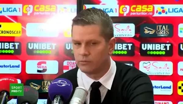 ”Virați la dreapta”. Fază memorabilă cu Flavius Stoican la conferința de presă :)