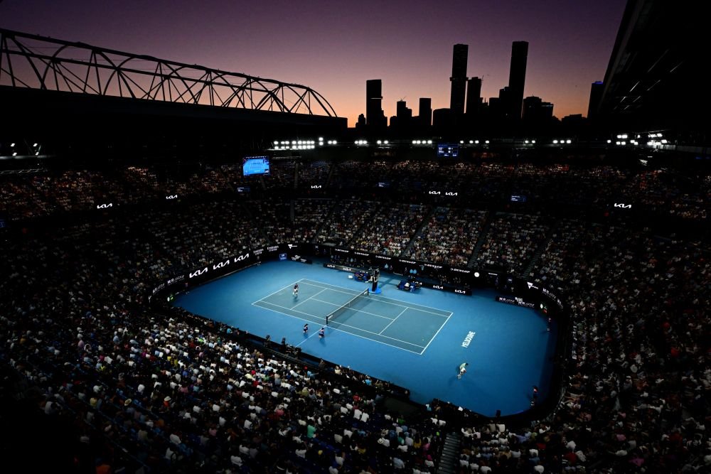 Jimmy Jump, tu ești? Un fan a intrat pe teren într-un moment critic al finalei Nadal - Medvedev de la Melbourne_11