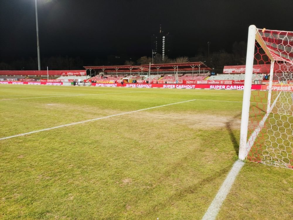 Așa se prezintă gazonul din Ștefan cel Mare! Pe ce suprafață se joacă ”Eternul Derby”_3