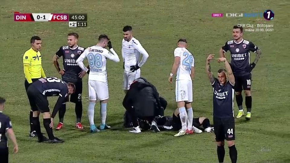 Accidentare horror în finalul primei reprize din Dinamo - FCSB! Două ambulanțe au intrat pe teren_5