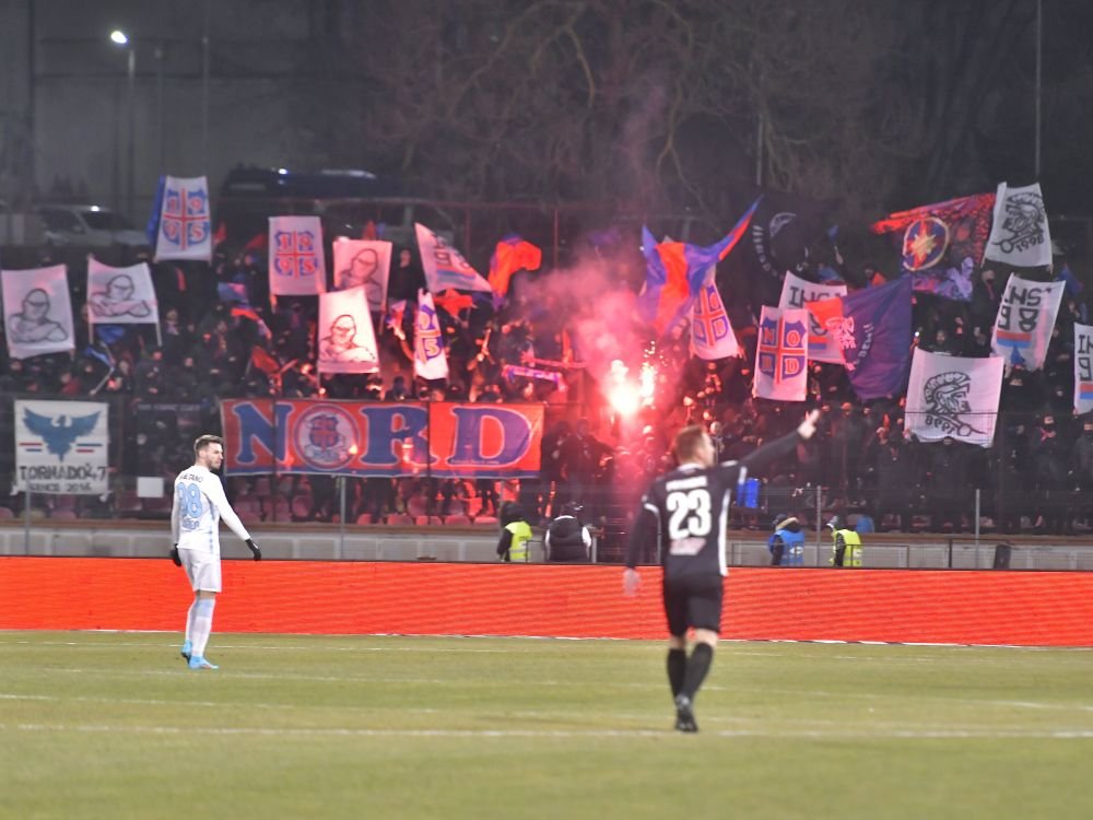 Au curs ironiile pentru Dinamo! Scandările și bannerele afișate de fanii lui FCSB: 