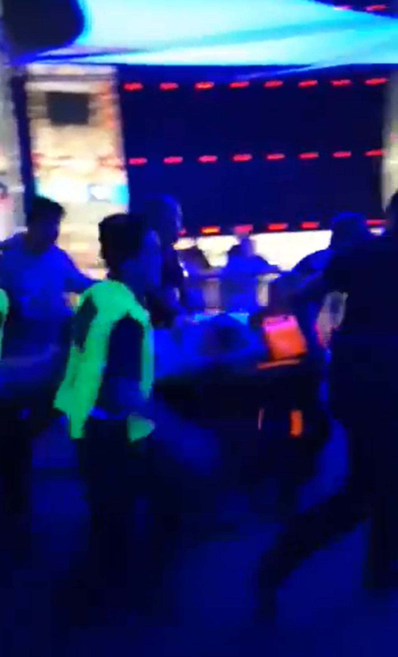 Tragedie imensă pentru un fotbalist! Soția sa a murit după ce a fost împușcată în cap, la un festival, chiar sub privirile sale_9