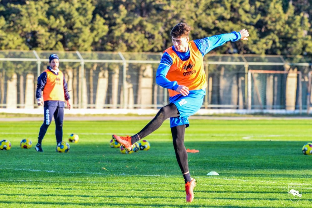 Românul de 20 de ani dorit de Napoli și Atalanta a jucat primul său meci din acest sezon_4