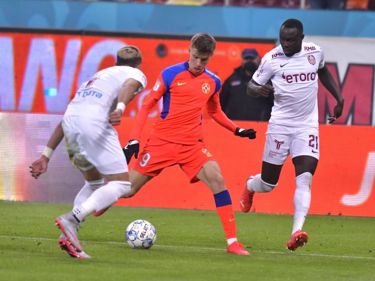 Mihăilă e doar începutul! Atalanta, interesată de doi jucători de la FCSB: „M-au întrebat de ei!”_3