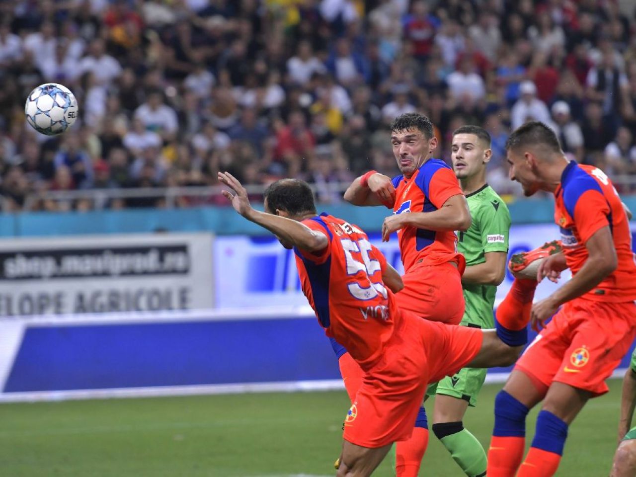 Thomas Neubert face ravagii la FCSB! Cei doi jucători care nu termină antrenamentele trasate de neamț _1
