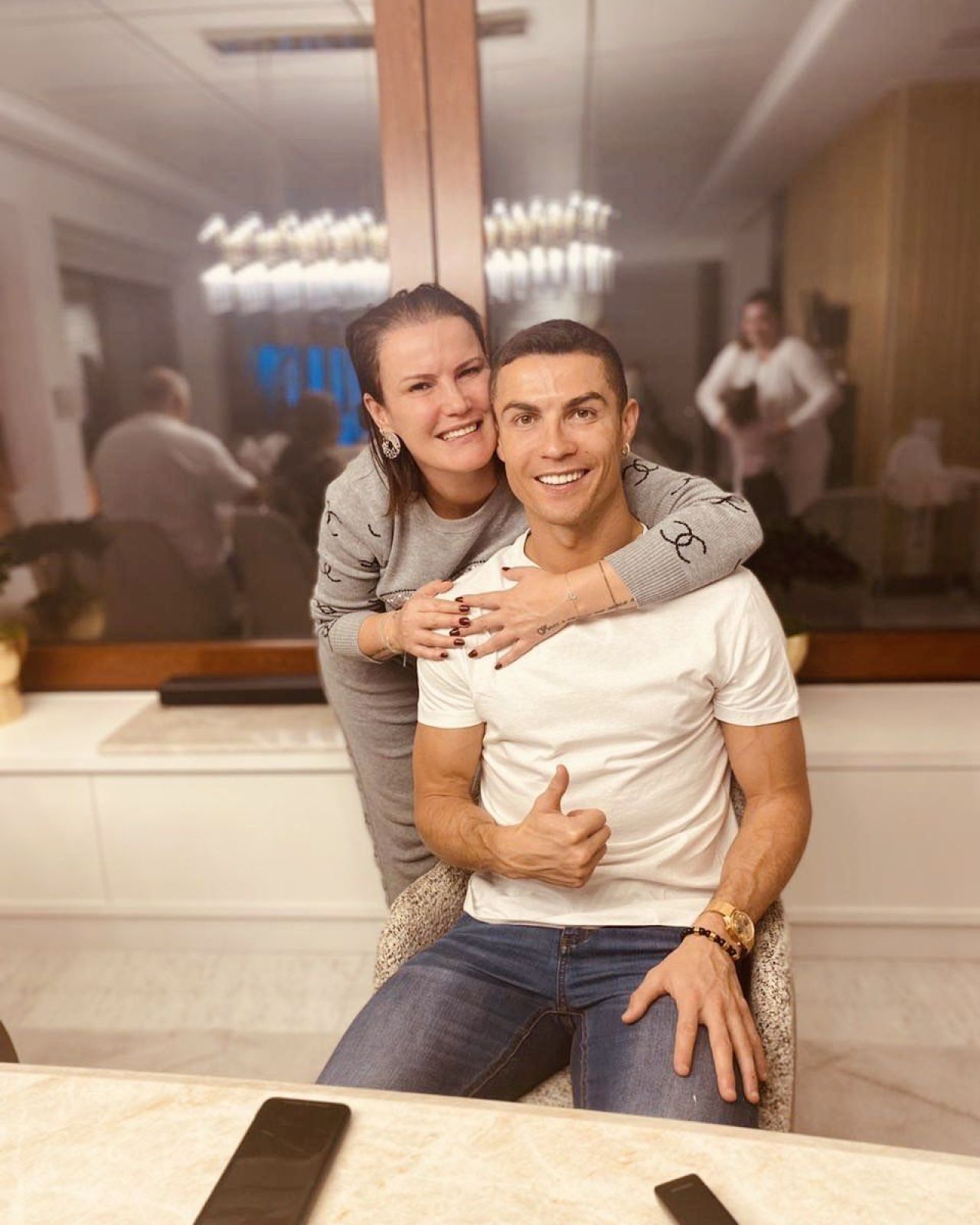 Sora lui Cristiano Ronaldo a fost nevoită să-și închidă afacerea pe care a condus-o timp de 15 ani! Motivul acestei decizii _3