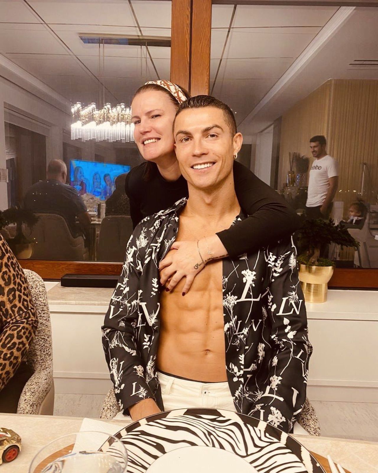 Sora lui Cristiano Ronaldo a fost nevoită să-și închidă afacerea pe care a condus-o timp de 15 ani! Motivul acestei decizii _4