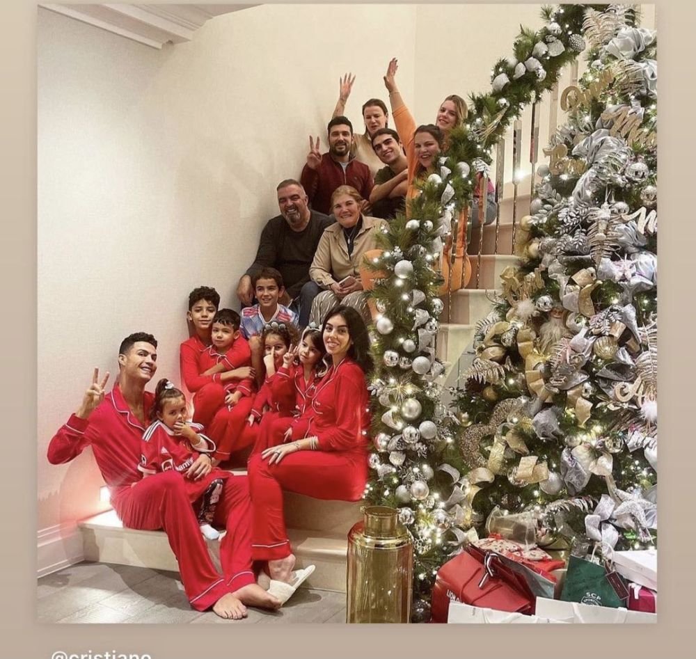 Sora lui Cristiano Ronaldo a fost nevoită să-și închidă afacerea pe care a condus-o timp de 15 ani! Motivul acestei decizii _10