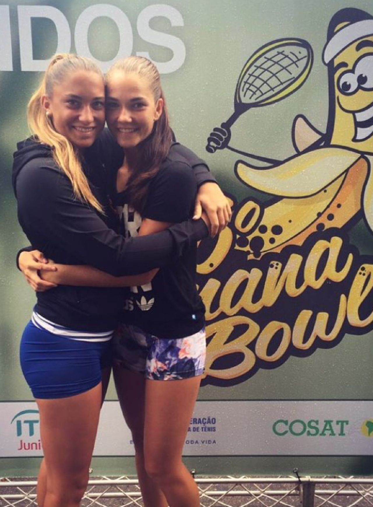 Cele mai sexy picioare din WTA? Revelația tenisului din Ungaria a impresionat în Australia nu doar pe terenul de joc_4
