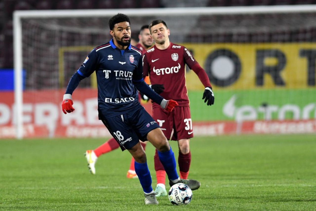 Edjouma a refuzat să vorbească despre FCSB la ultimul meci pentru Botoșani. Reacția francezului_3