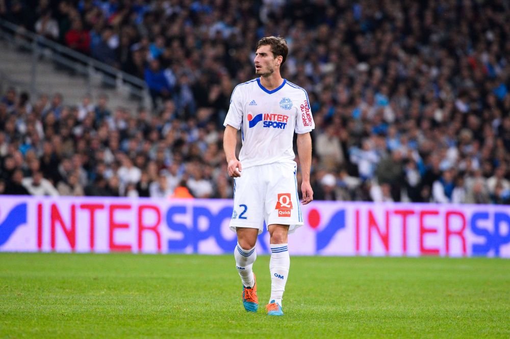 OFICIAL | Transferuri pe bandă rulantă la Dinamo! ”Câinii” au luat un fundaș francez_2