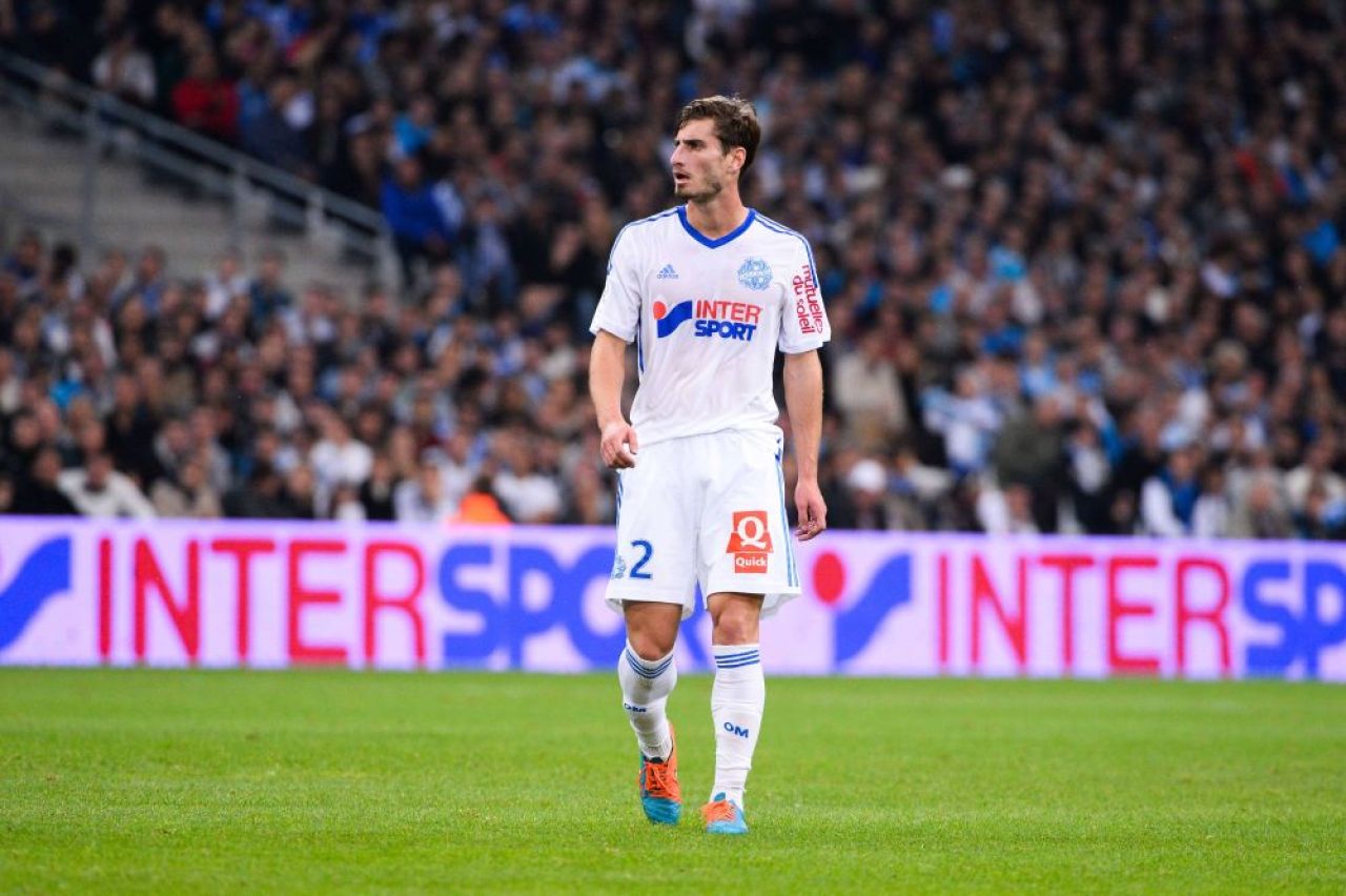 OFICIAL | Transferuri pe bandă rulantă la Dinamo! ”Câinii” au luat un fundaș francez_2