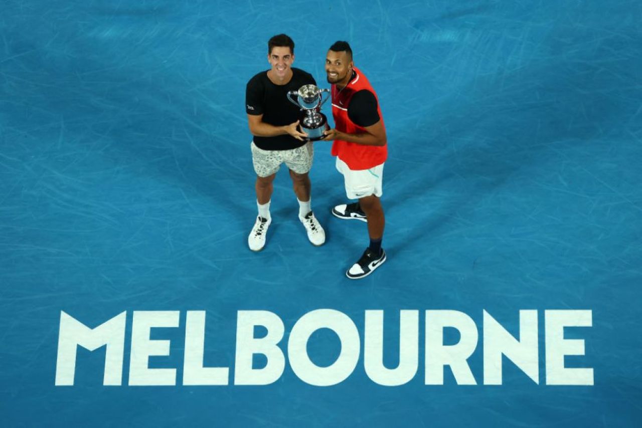 „I-a dat cu seen?” :) Lleyton Hewitt l-a ignorat total pe campionul de Grand Slam, Kyrgios, când a făcut lotul de Cupa Davis_5