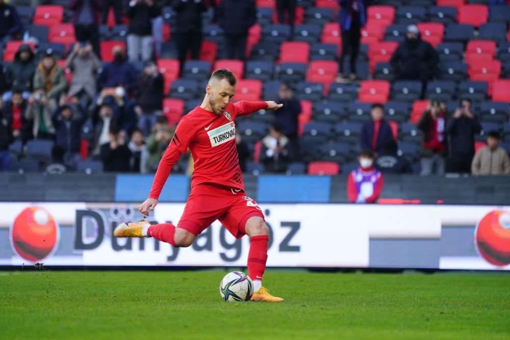 Alex Maxim, capul răutăților în victoria la scor a lui Gaziantep!_3