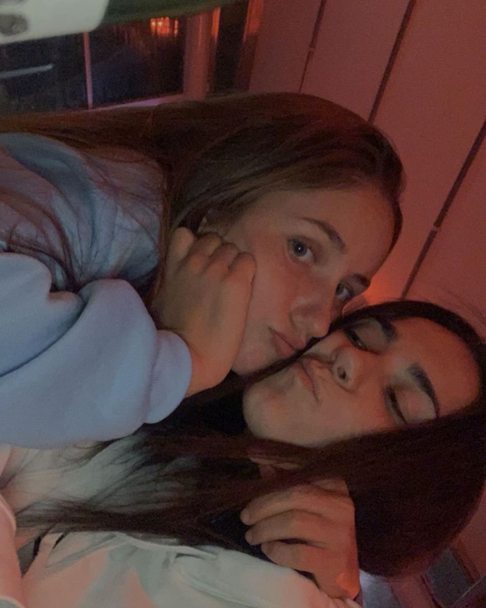 Fotbalista din România care a recunoscut că este lesbiană trăiește o dramă! Abandonată de părinți, recunoaște: „Mama m-a sunat o dată, să mă judece!”_14