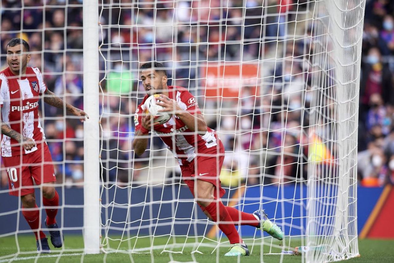 Barcelona - Atletico 4-2. Ca în vremurile bune! Catalanii au făcut show pe Camp Nou. Dani Alves și Adama Traore, la înălțime_10