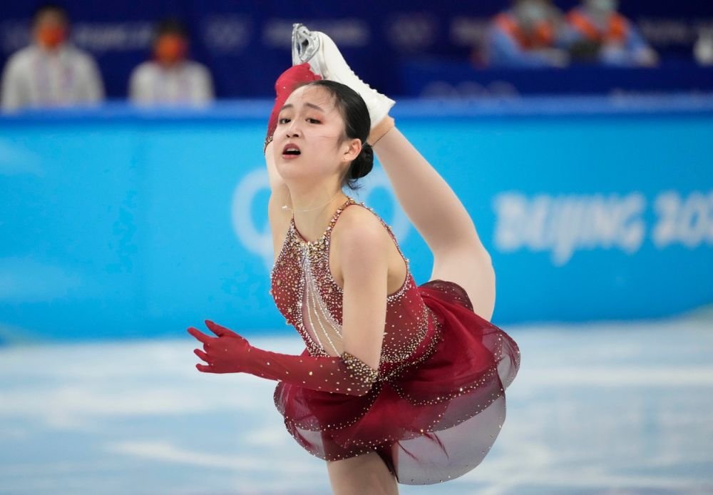Ce a pățit patinatoarea Zhu Yi după ce a ratat o săritură la JO din Beijing și cum a reacționat China
