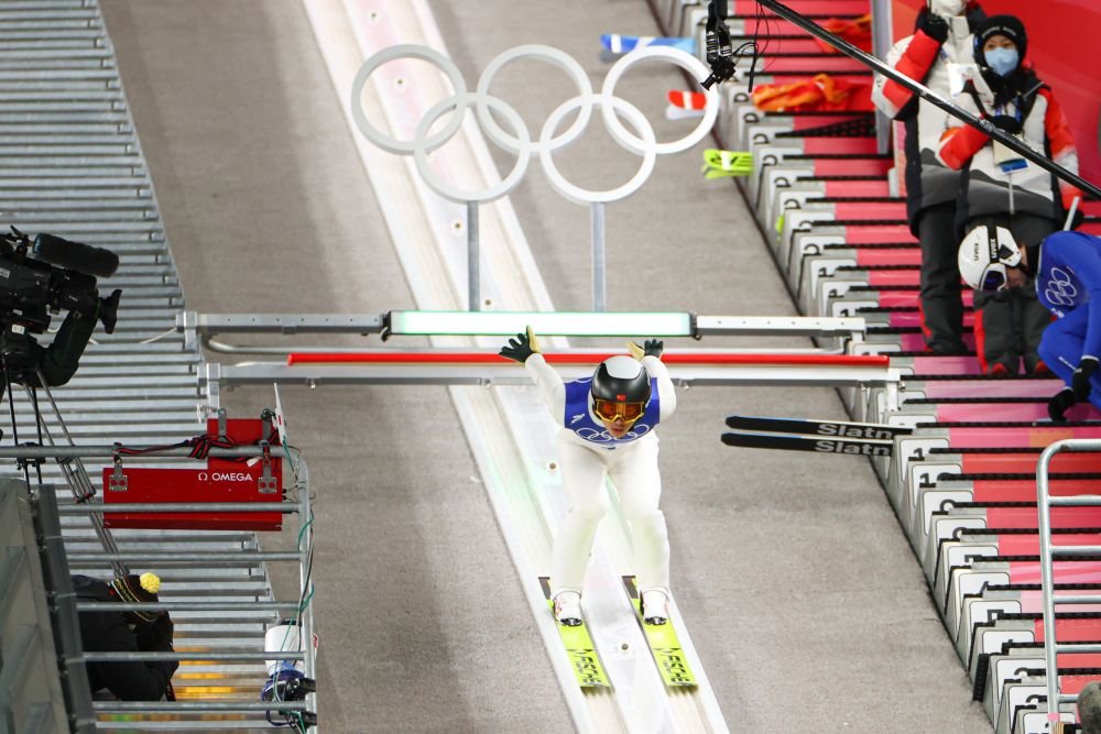 „Am crezut că vor lua în serios Olimpiada!” Și-au bătut joc sau au încurcat regulamentele? Haos la sărituri cu schiurile_3
