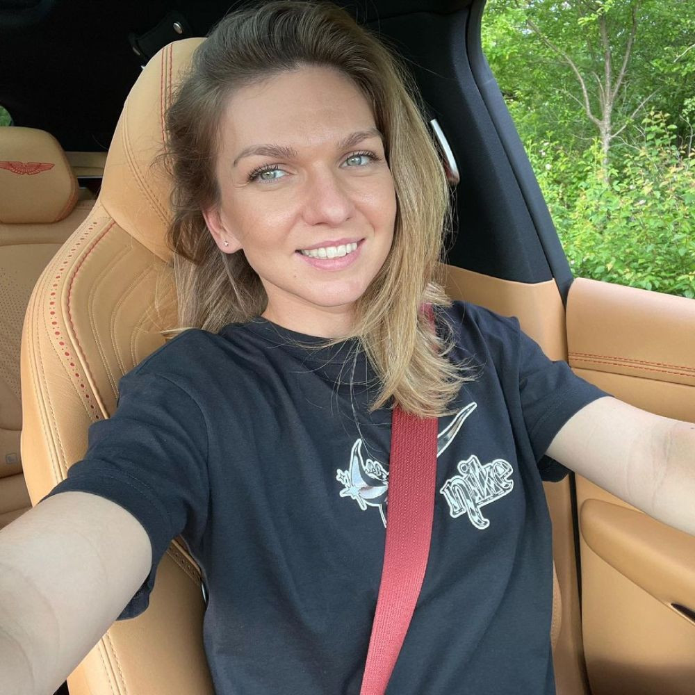 Simona Halep, &bdquo;Regina șoselelor&rdquo;! Cu ce super bolid a fost surprinsă tenismena pe străzile din București&nbsp;