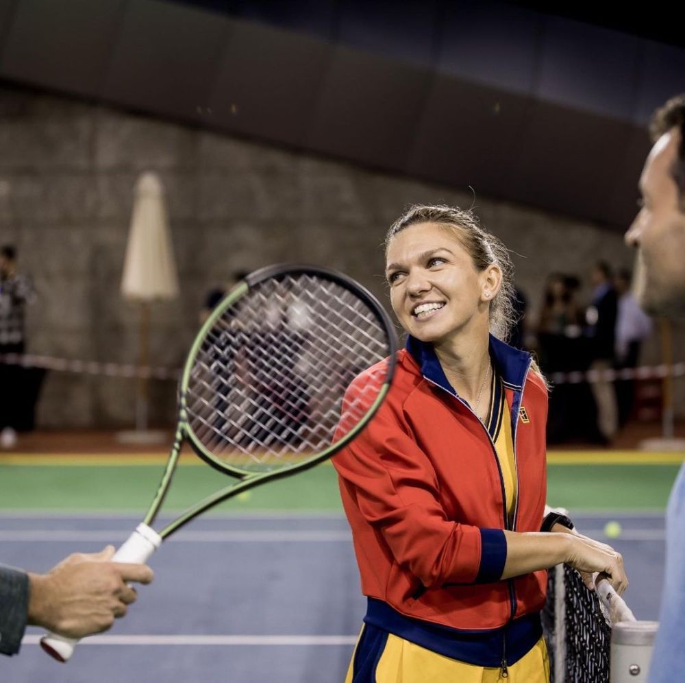Simona Halep, „Regina șoselelor”! Cu ce super bolid a fost surprinsă tenismena pe străzile din București _4