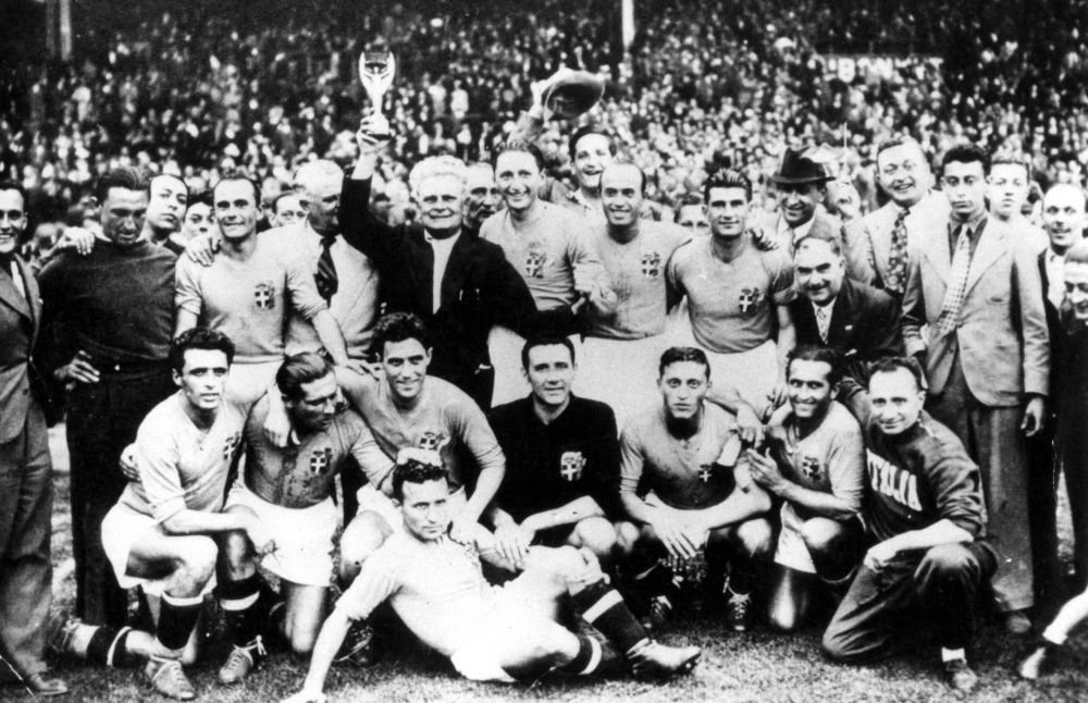 SPECIAL | „Italia lui Mussolini”. Generația impresionantă care câștigat trei trofee internaționale în perioada interbelică_11